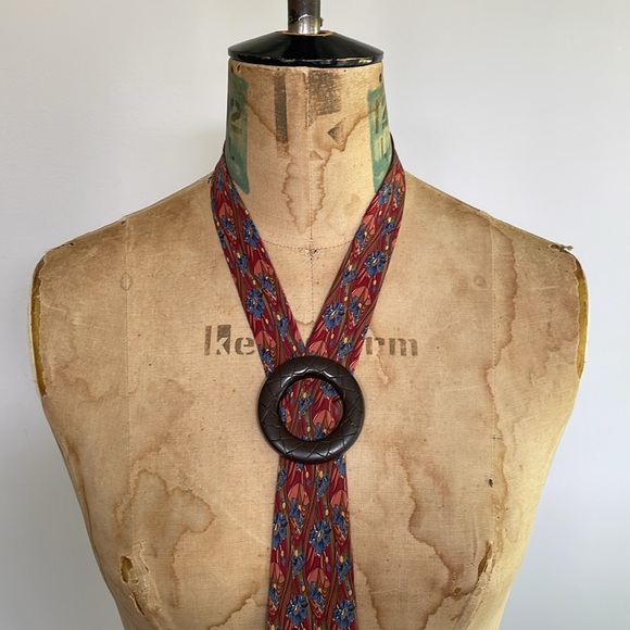 Red and Blue Patterned Tie - Picture 2 of 5